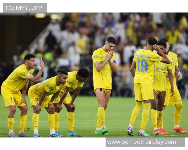 国王杯激战巴萨与多特蒙德平局点球大战引发全场狂欢与转会传闻