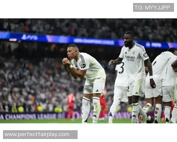 英超激战:拜仁4-0横扫皇马全场集锦引爆激情时刻