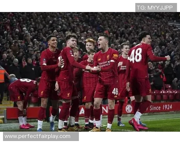 足总杯精彩对决曼城大胜利物浦乌龙球成比赛转折点分析